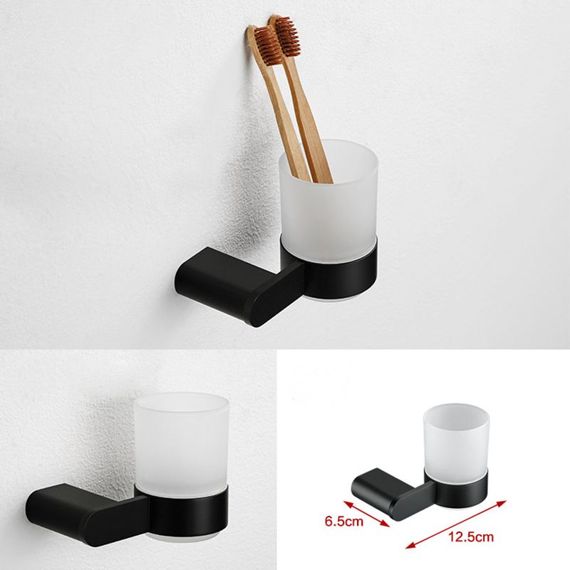 Black Metal Bathroom Accessory Set, Contemporary Design 1