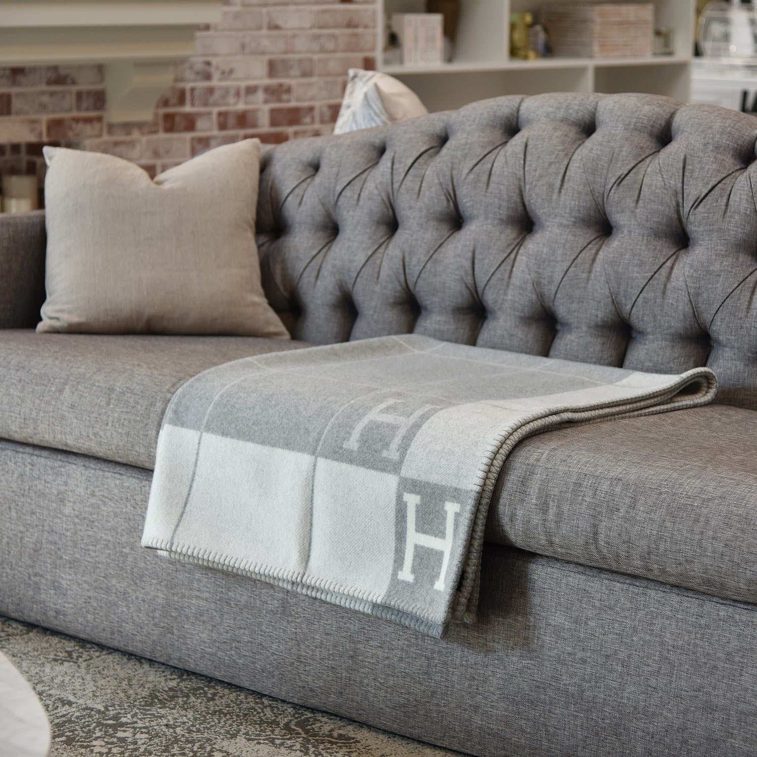 Cashmere and Wool Blanket, Soft and Elegant Throw 8