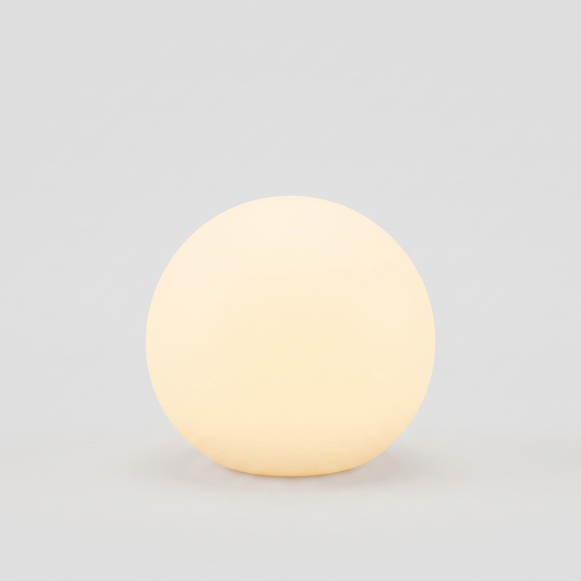 Selena Cordless 16-Color LED Moon Lamp IP65 Indoor-Outdoor studio