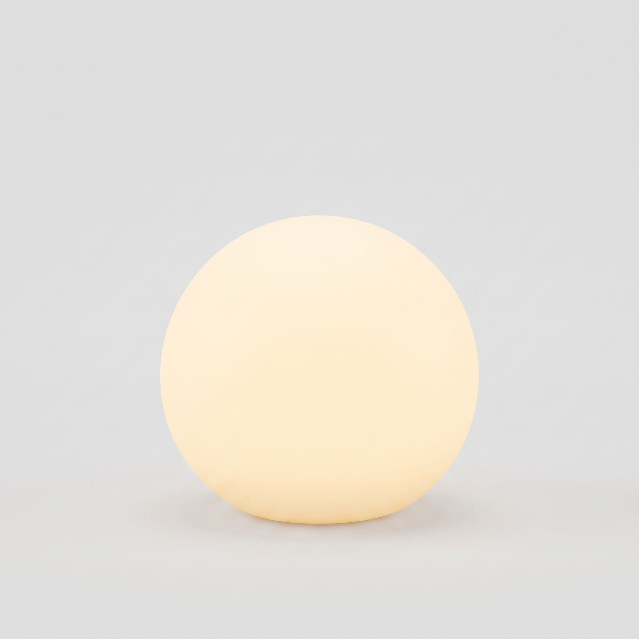 Selena Cordless 16-Color LED Moon Lamp IP65 Indoor-Outdoor studio