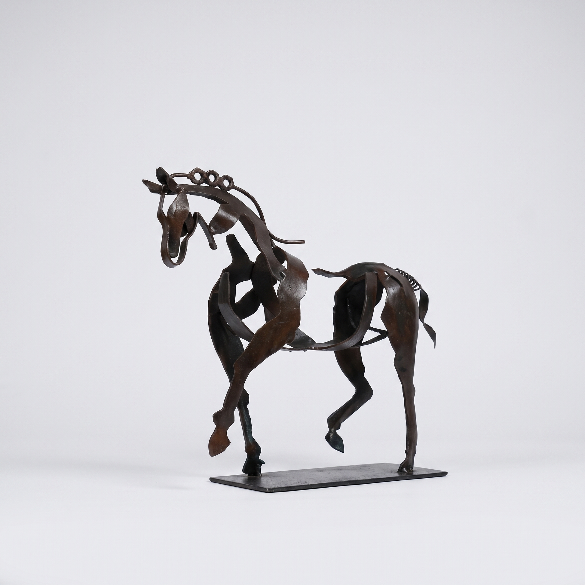 Cavallo Handmade Sheet-Steel studio