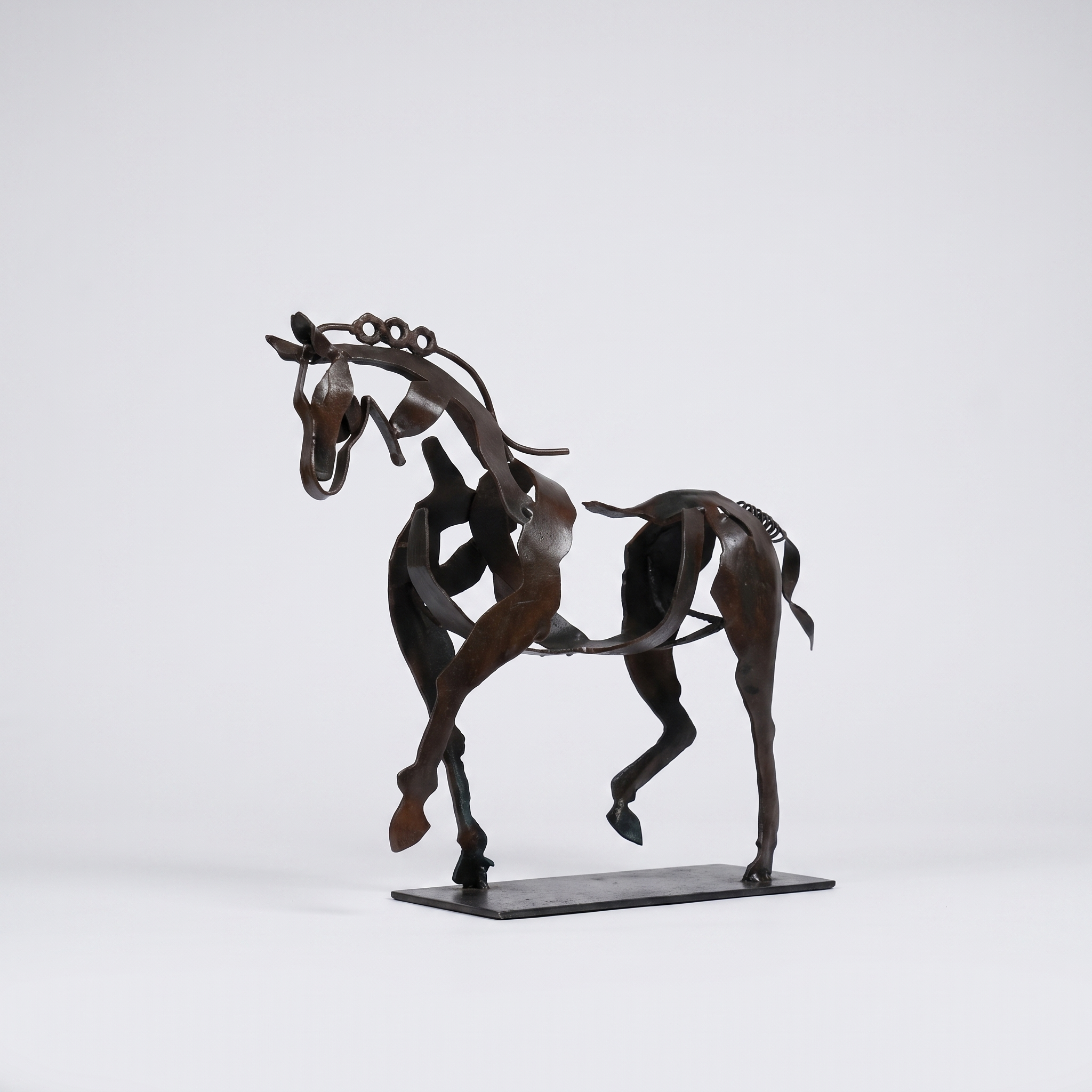 Cavallo Handmade Sheet-Steel studio
